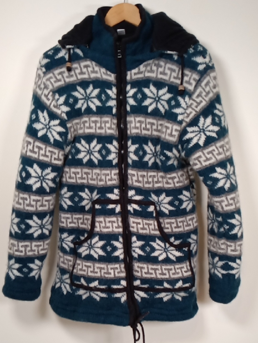 Nepalese Hand Knitted Zip Front Sweater Jacket Hoodie Snowflake Greek Key